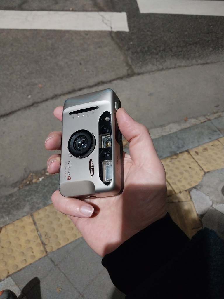 Samsung Af-Slim Q 35mm Camera