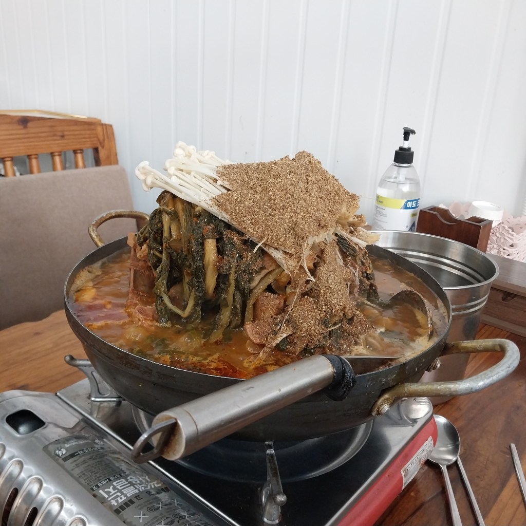 Heaping Korean Gamjatang outside of Seoul