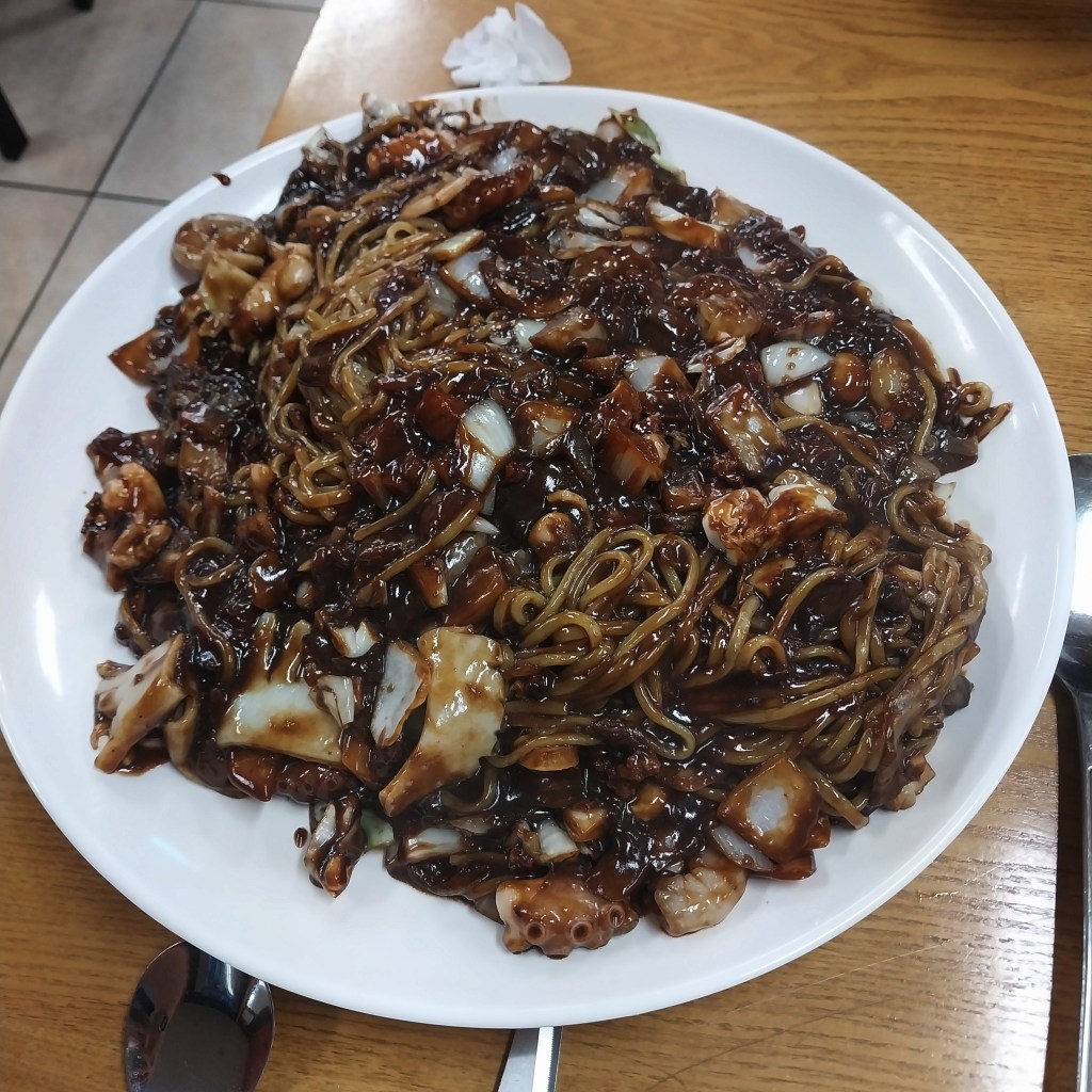 Seafood black bean noodles outside of Seoul, Korea